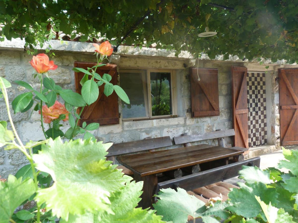 Country House Speedy Komiza Exterior photo