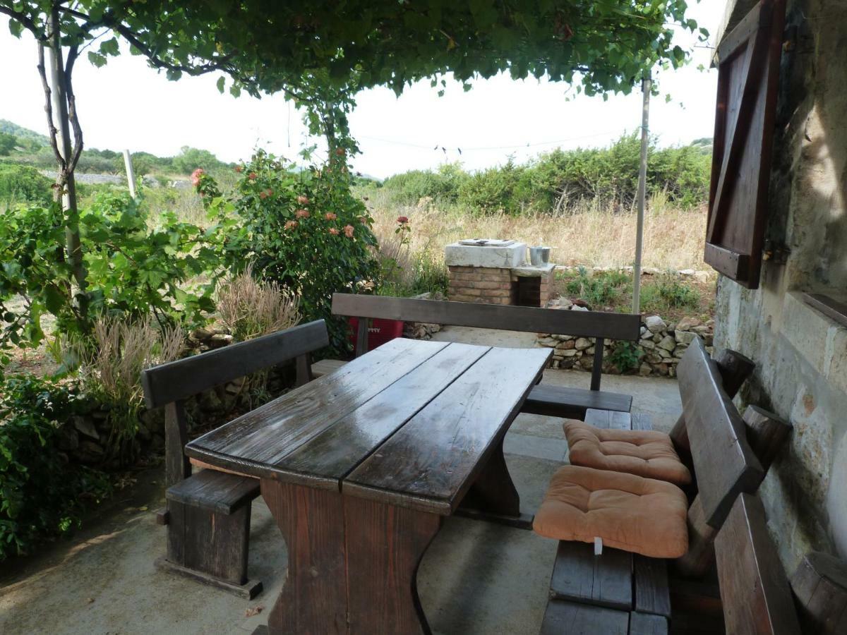 Country House Speedy Komiza Exterior photo